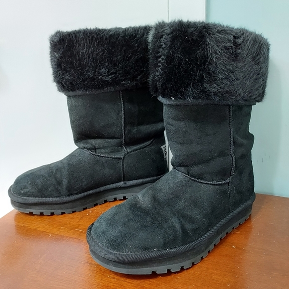 Skechers Australia Soft Faux Suede Boots Women - Picture 2 of 9